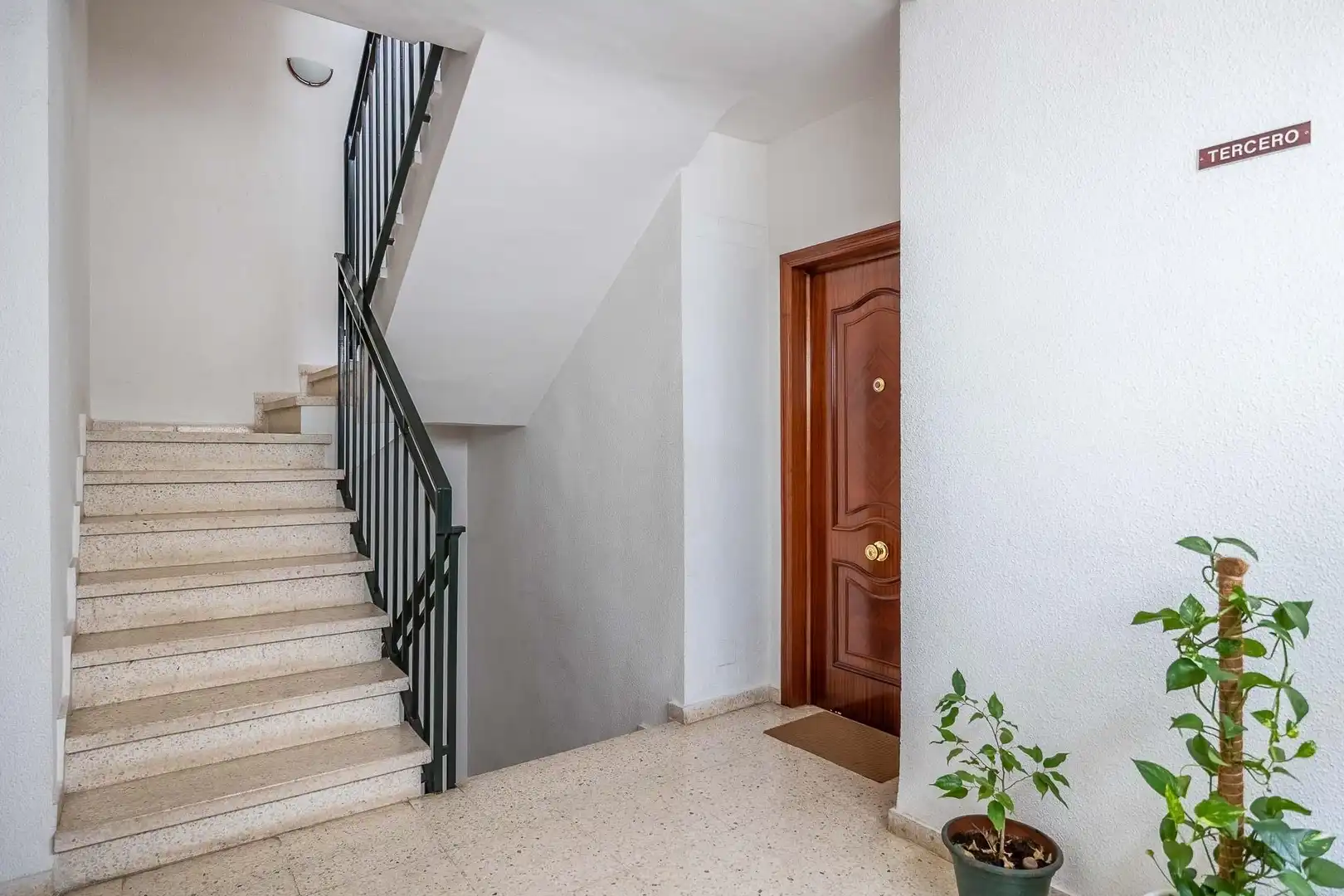 Flat for sale in Dos Hermanas  with Air Conditioner, Terrace and Furnished