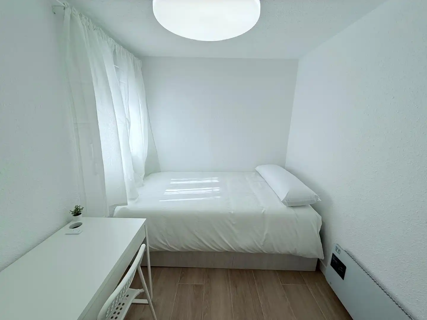 Room in Calle del Puerto del Bruch, 7, Casco Histórico de Vallecas