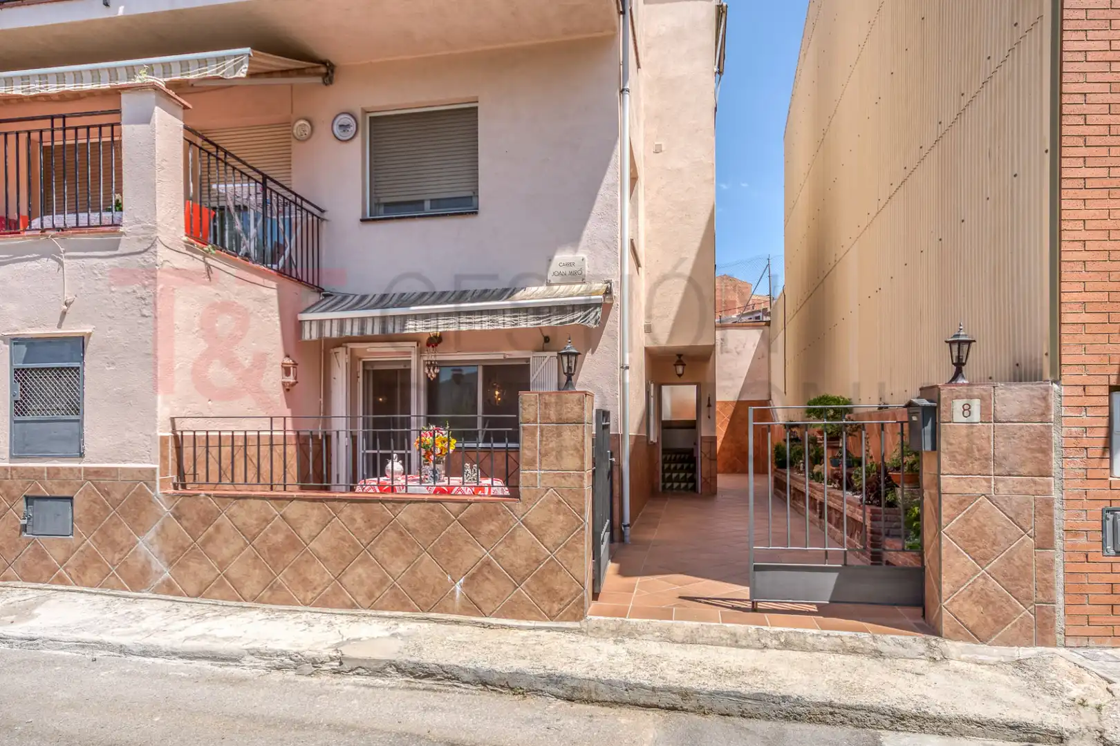 Vista exterior de Piso en venta en Sant Feliu de Codines con Calefacción, Terraza y Horno