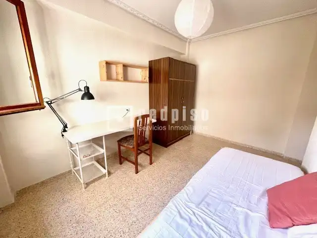Bedroom of Flat for rent in Castellón de la Plana / Castelló de la Plana  with Terrace and Furnished