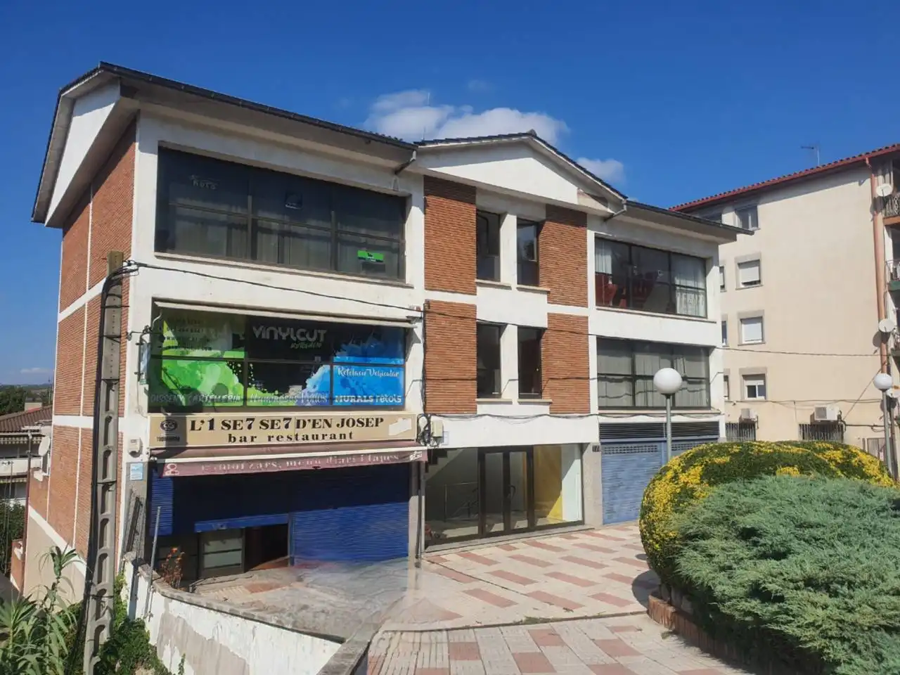 Vista exterior de Edifici en venda en Palau-solità i Plegamans