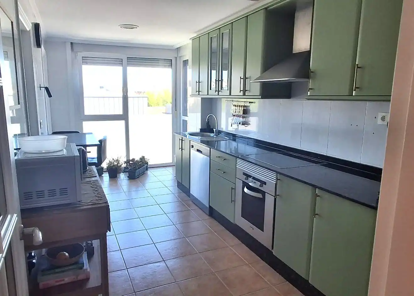 Cuina de Dúplex en venda en Arroyo de la Encomienda amb Calefacció, Parquet i Terrassa