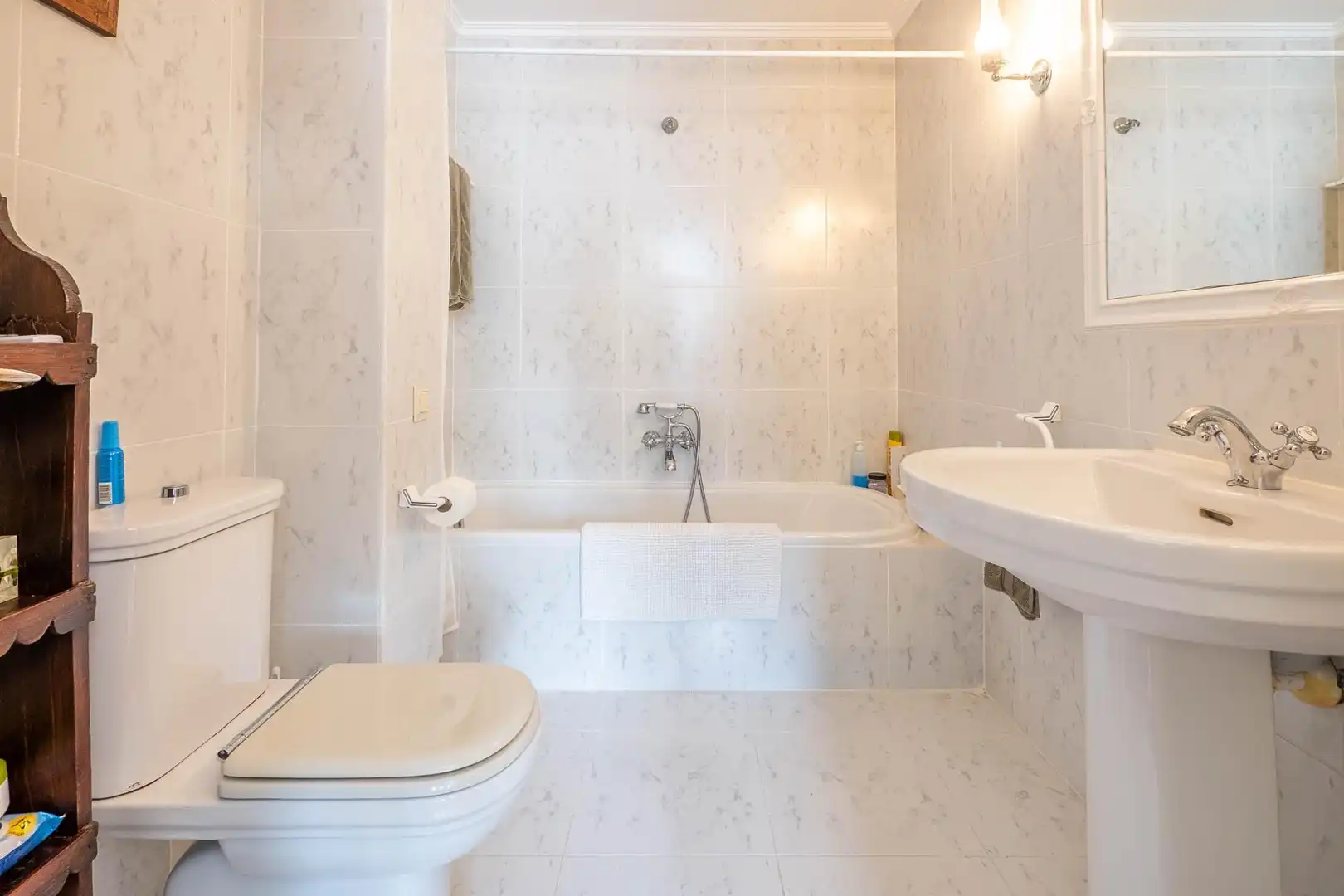 Bathroom of Houses for sale in Donostia - San Sebastián   with Heating, Private garden and Terrace