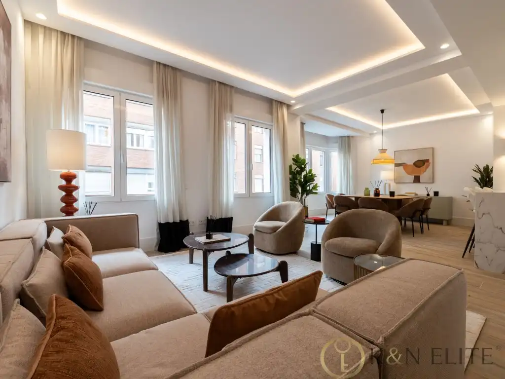Sala de estar de Piso en venta en  Madrid Capital con Aire acondicionado