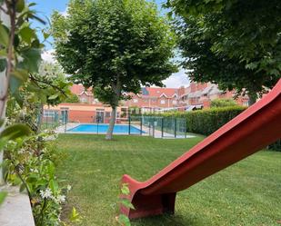 Jardí de Casa o xalet en venda en Alcalá de Henares amb Aire condicionat, Calefacció i Terrassa