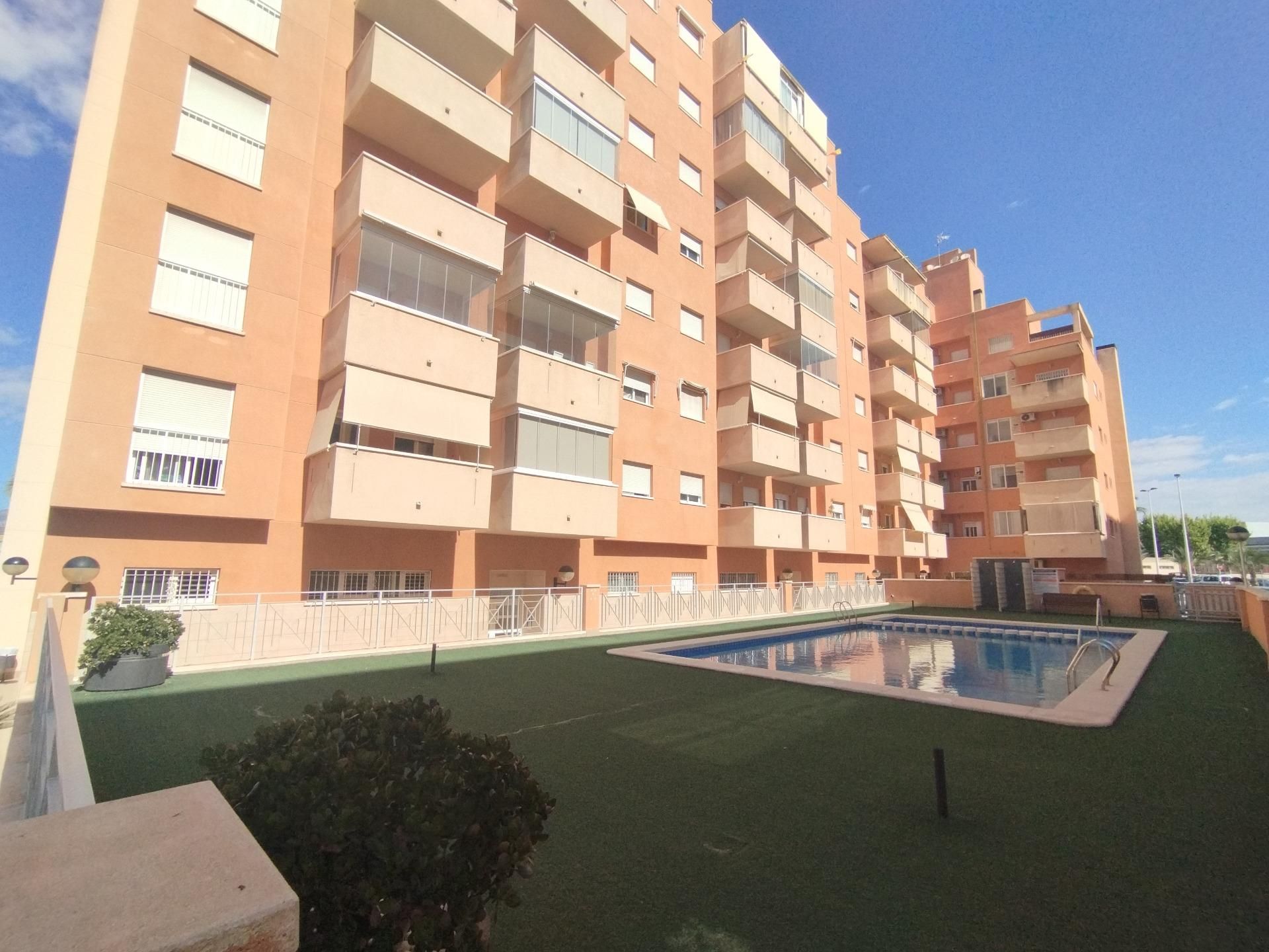 Piscina de Ático en venta en Elche / Elx con Aire acondicionado, Calefacción y Jardín privado