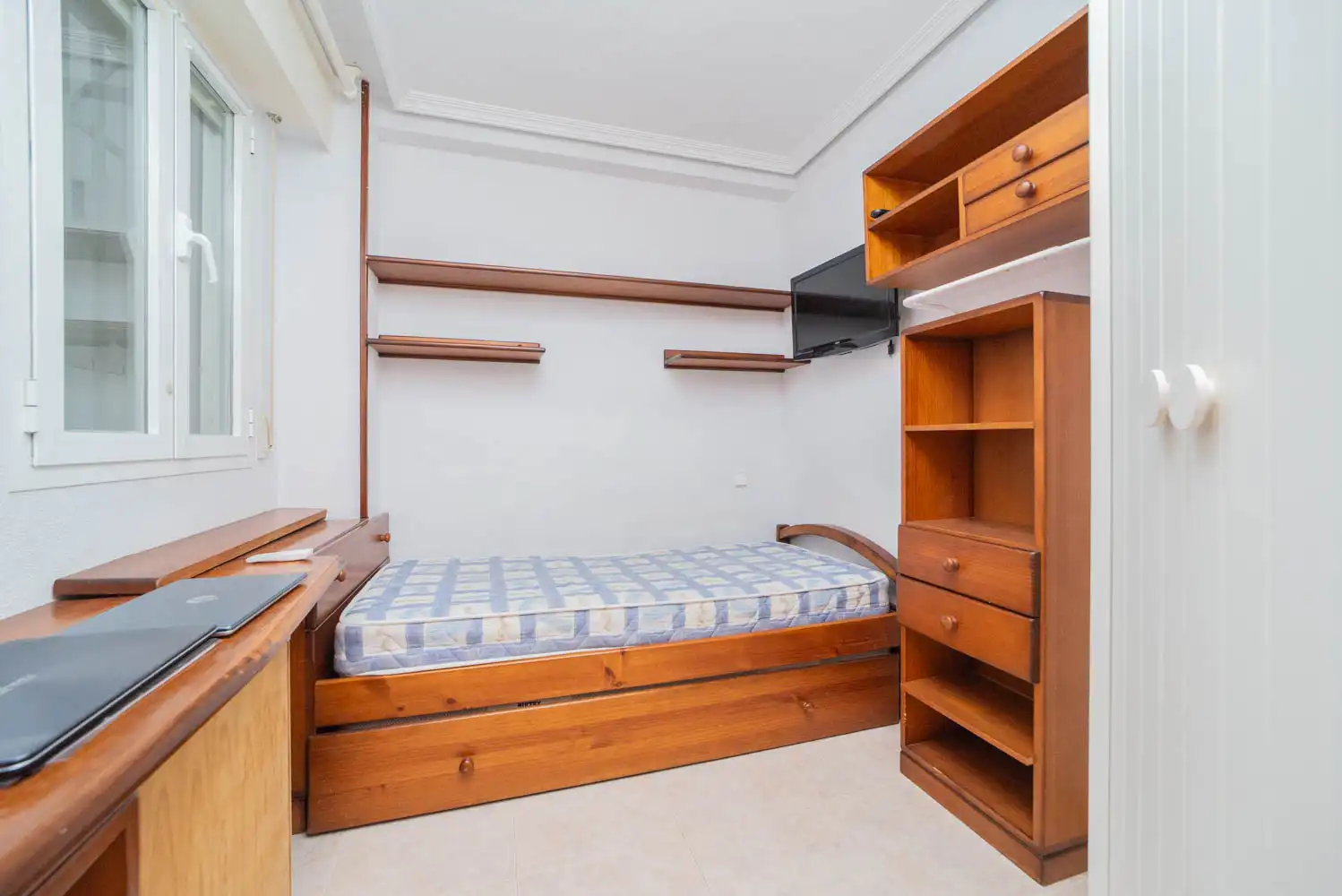 Schlafzimmer von Wohnung zum Verkauf in Sevilla la Nueva mit Klimaanlage, Heizung und Gemeinschaftspool