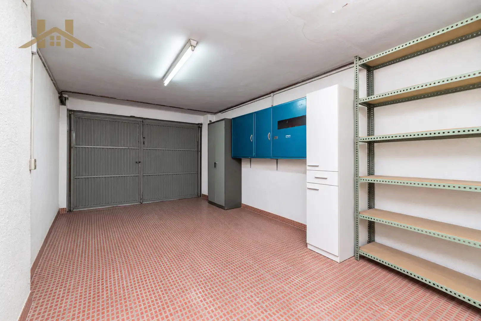 Casa aparellada amb terrassa en venda a Calle de Mercedes de la Cadiniere, imagen 27