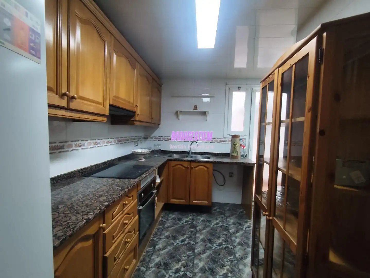 Cocina de Piso en venta en Santa Coloma de Gramenet con Calefacción, Terraza y Balcón