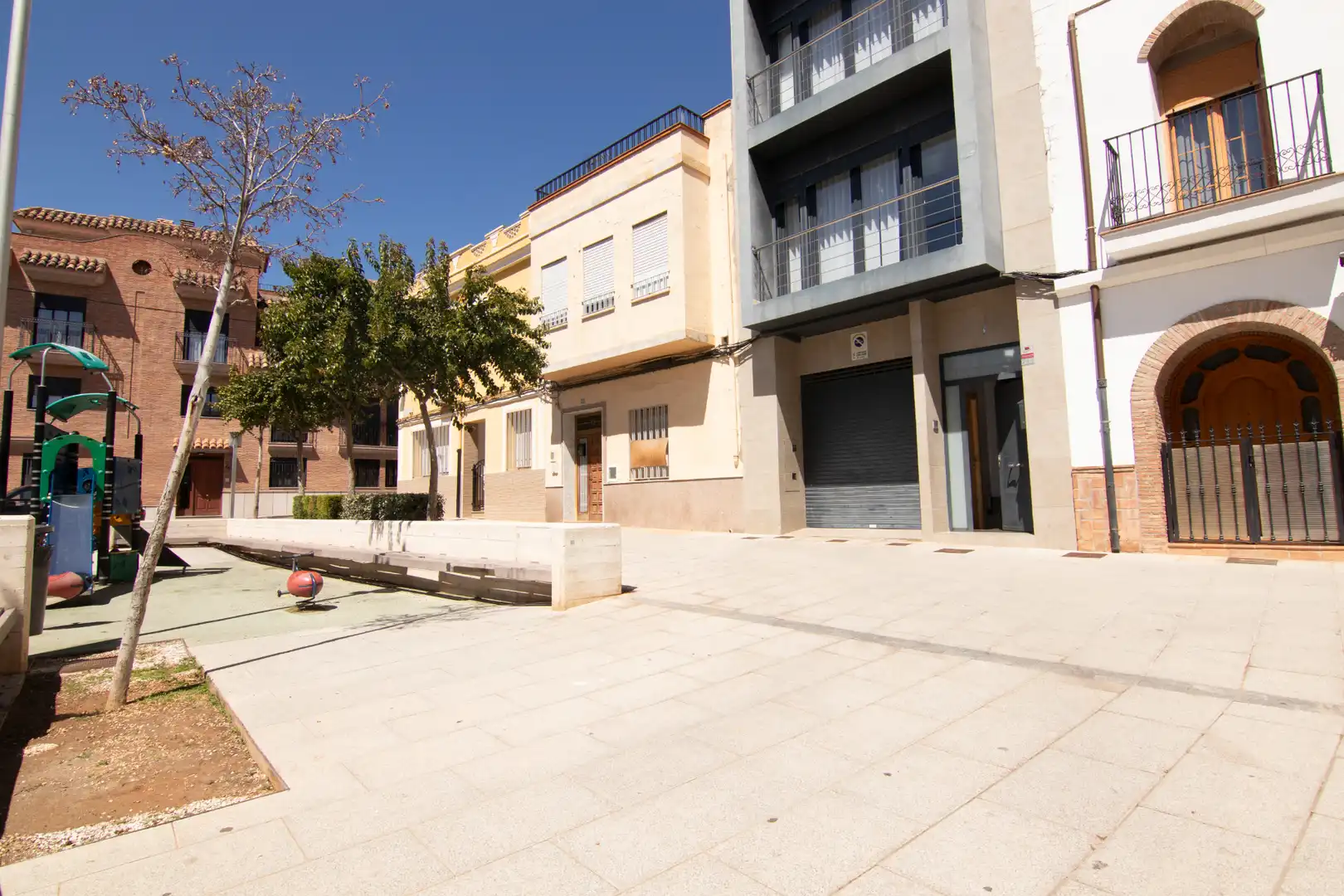 Vista exterior de Casa adosada en venda en La Vall d'Uixó amb Calefacció, Terrassa i Forn