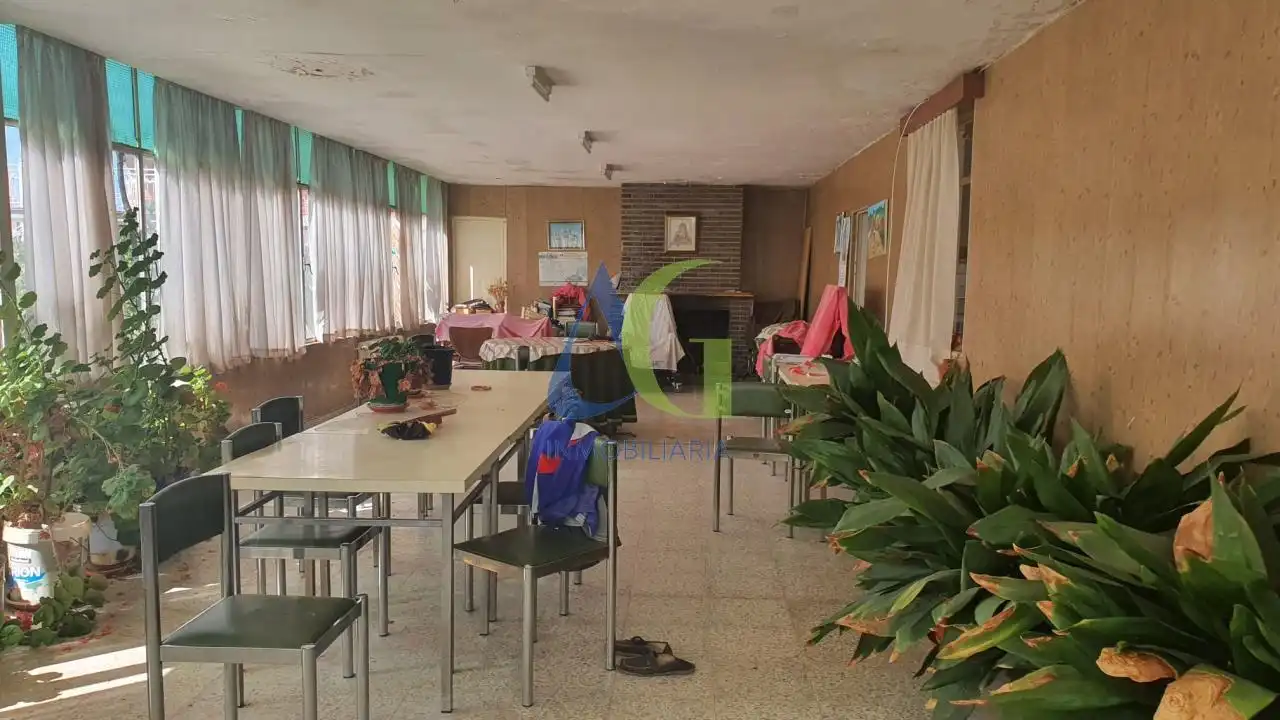 Casa o xalet en venda en León Capital  amb Calefacció, Jardí privat i Terrassa