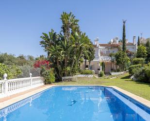 Jardí de Casa adosada en venda en Estepona amb Aire condicionat, Jardí privat i Terrassa