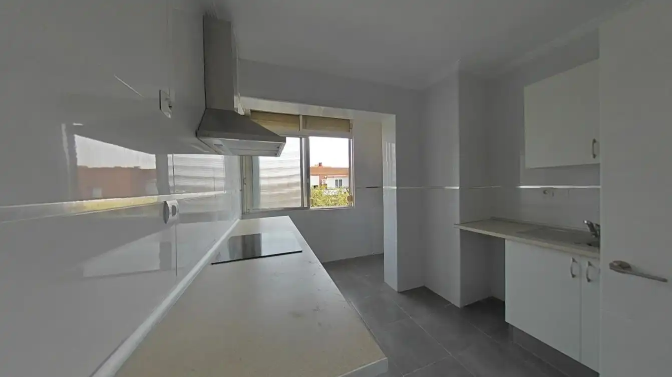 Cocina de Piso en venta en Sevilla con Parquet