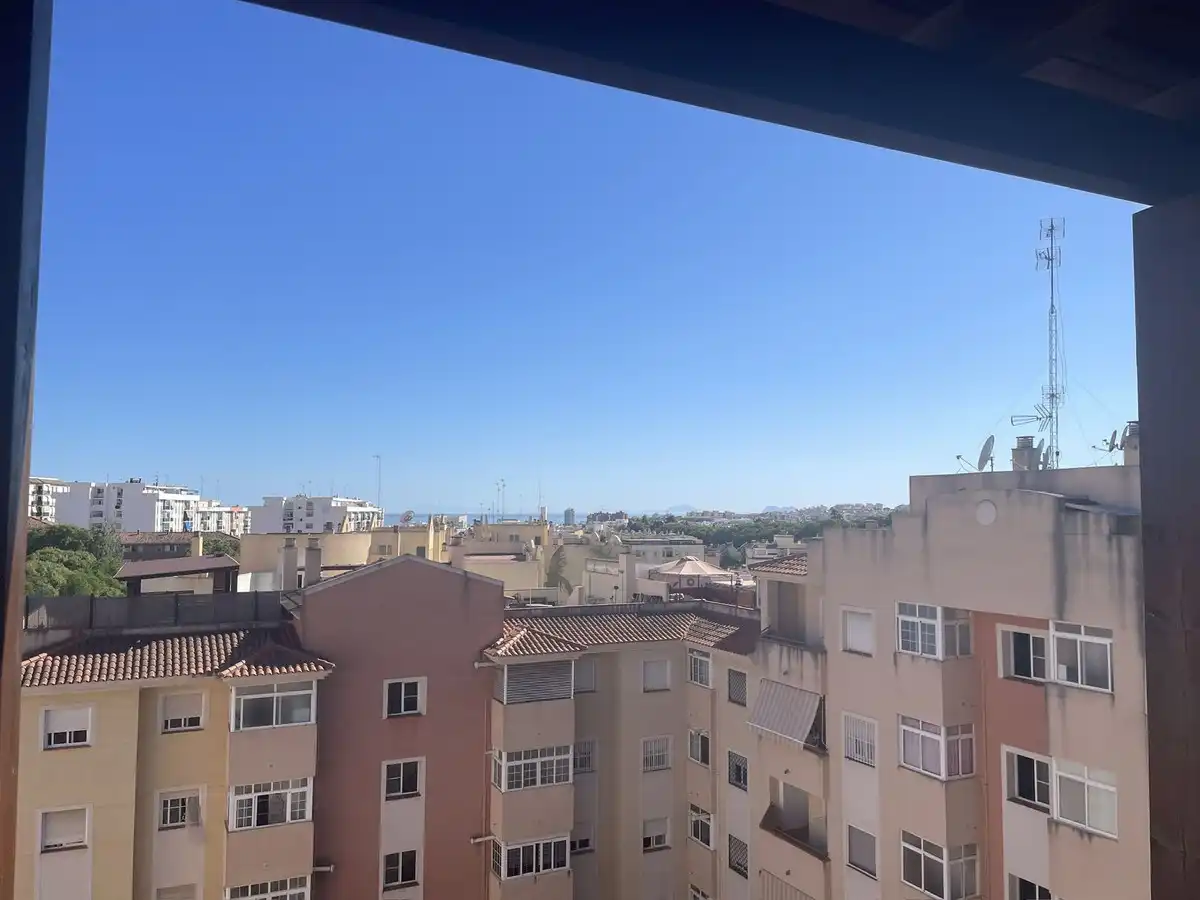 Penthouse with pool for sale in Estepona - Estepona,Centro,Avenida Juan Carlos I, imagen 12