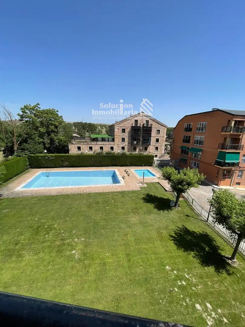 Vista exterior de Piso en venta en Salamanca con Calefacción, Terraza y Trastero