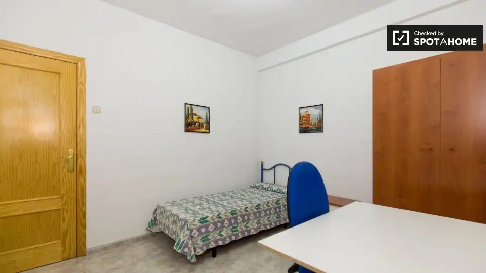 Habitación en Camino de Ronda