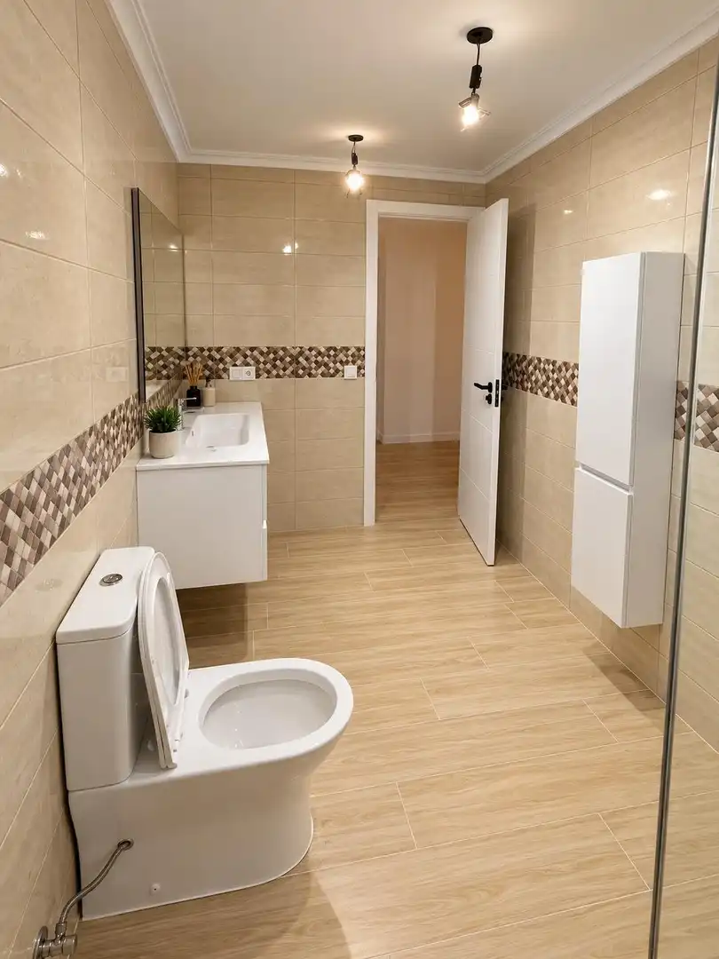 Baño de Piso para compartir en Elche / Elx con Aire acondicionado, Calefacción y Parquet
