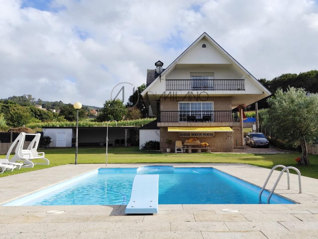 Swimming pool of House or chalet for sale in Vigo   with Heating, Private garden and Parquet flooring