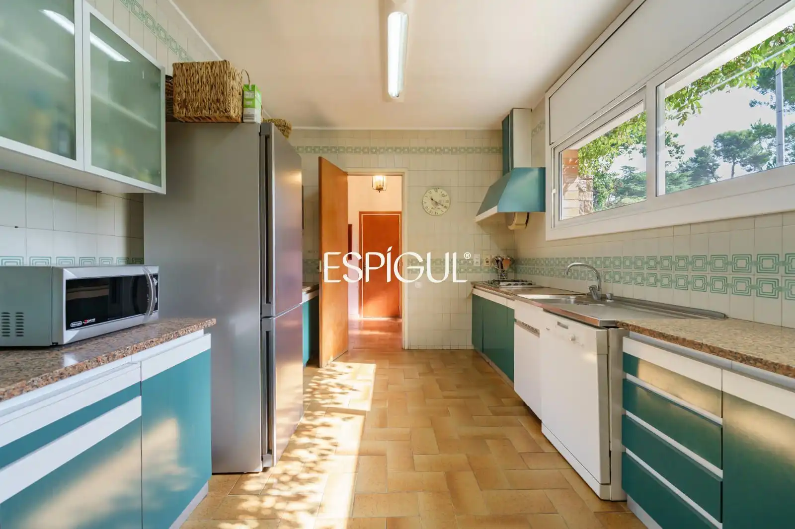 Cocina de Casa o chalet en venta en Cerdanyola del Vallès con Calefacción, Terraza y Trastero