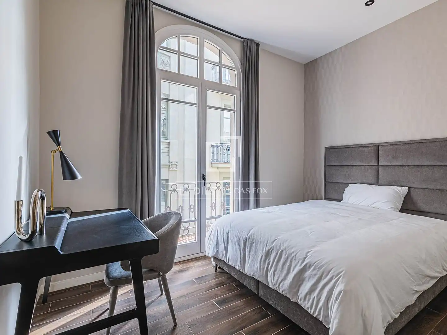 Habitación de Piso en venta en Barcelona con Aire acondicionado, Calefacción y Balcón