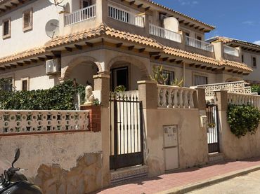 Terraced house for sale in Playa de los Locos