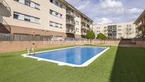 Swimming pool of Apartment for sale in Santa Margarida I Els Monjos  with Air Conditioner, Heating and Private garden