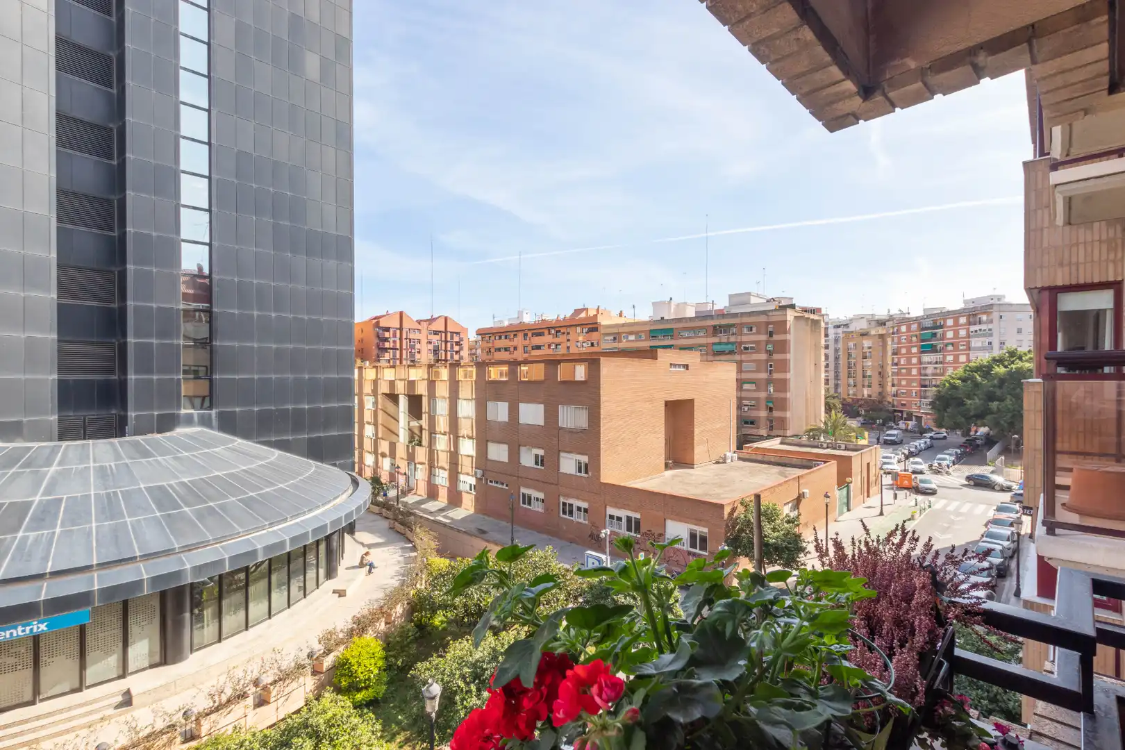 Vista exterior de Piso en venta en Valencia con Aire acondicionado, Calefacción y Horno