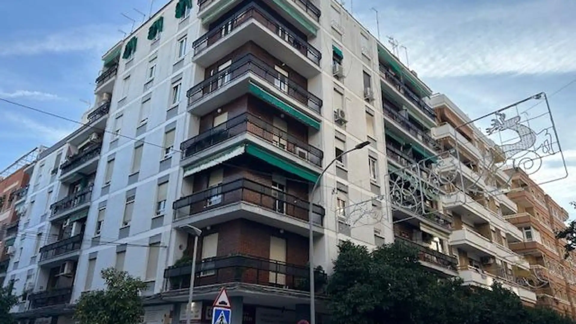 Vista exterior de Piso en venta en  Córdoba Capital