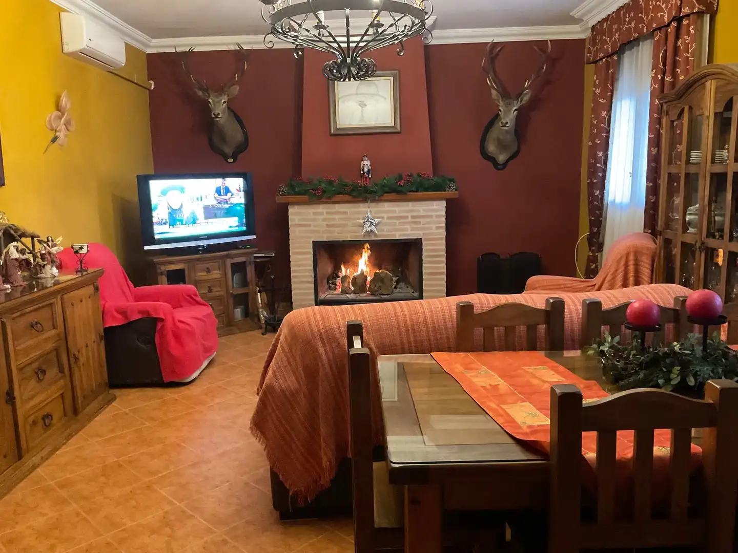 Sala d'estar de Finca rústica en venda en Antequera amb Aire condicionat, Jardí privat i Terrassa