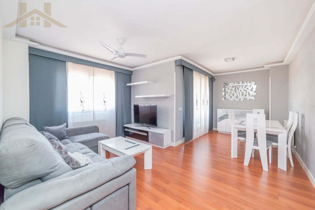 Living room of Attic for sale in Pinto  with Air Conditioner, Heating and Parquet flooring