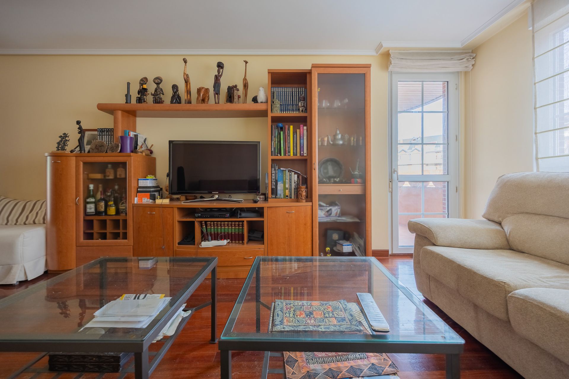 Living room of Flat for sale in Castro-Urdiales  with Heating, Furnished and Balcony