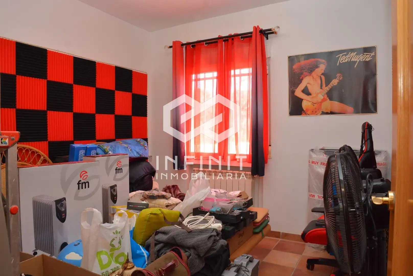 Habitación de Casa o chalet en venta en Valdeaveruelo con Calefacción, Jardín privado y Terraza