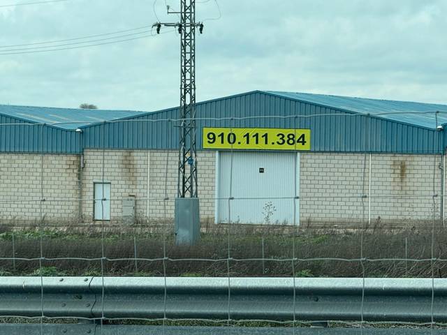 Nave industrial en Venta en Calle Tigre, 18 en Magán