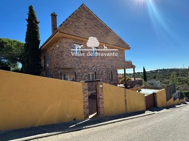 Villa con balcone in vendita a Jalon