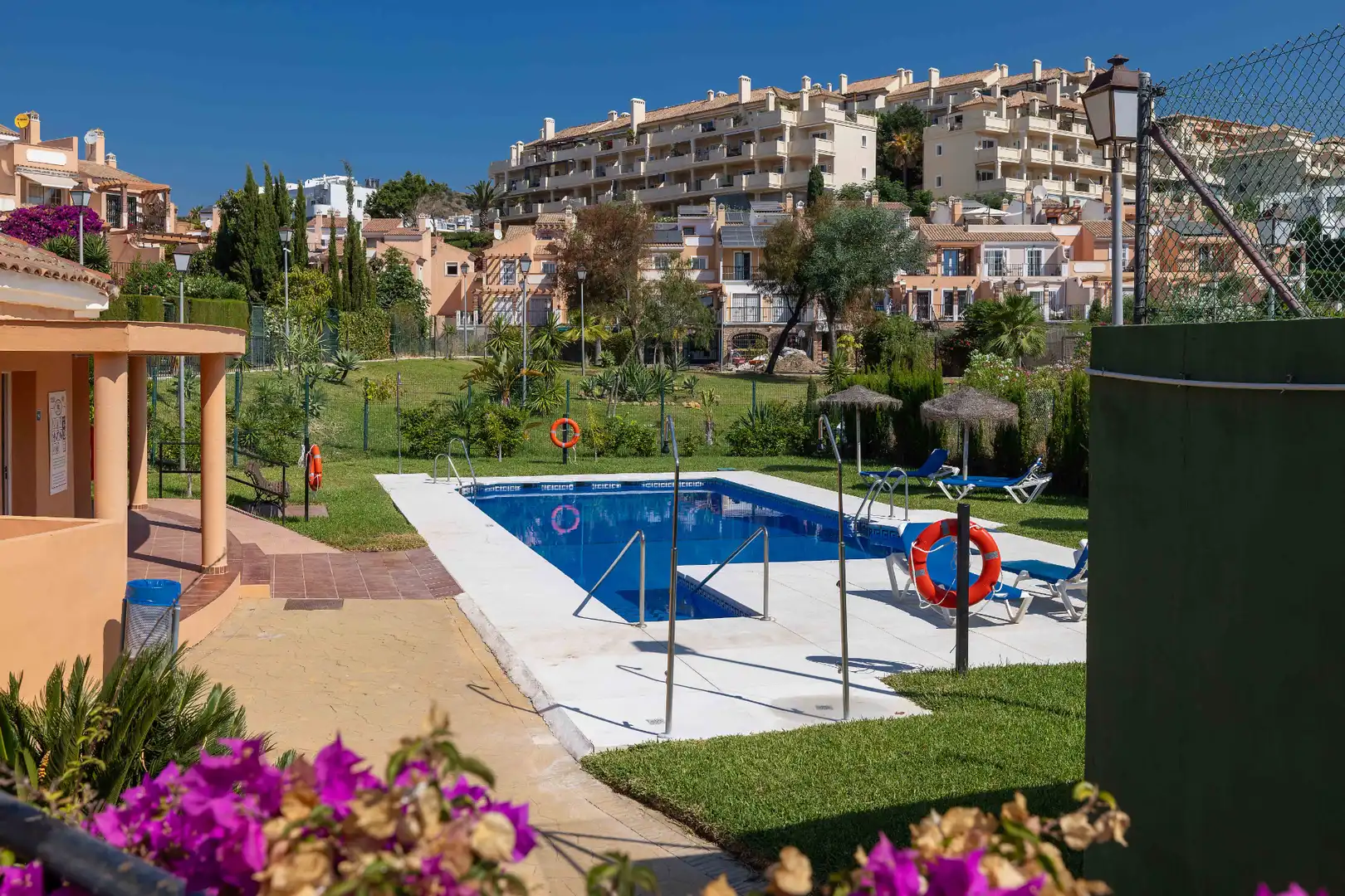 Jardí de Casa adosada en venda en Mijas amb Jardí privat, Terrassa i Traster