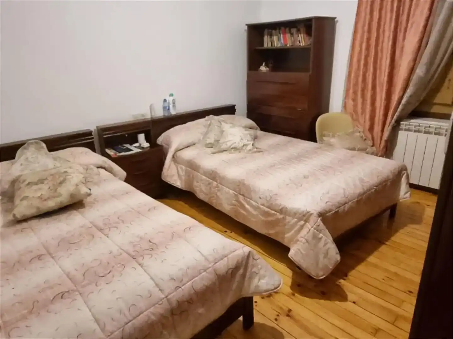 Dormitori de Casa adosada en venda en Destriana