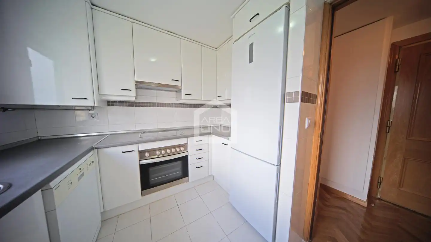Küche von Wohnung zur Miete in Alcorcón mit Klimaanlage, Heizung und Parkett
