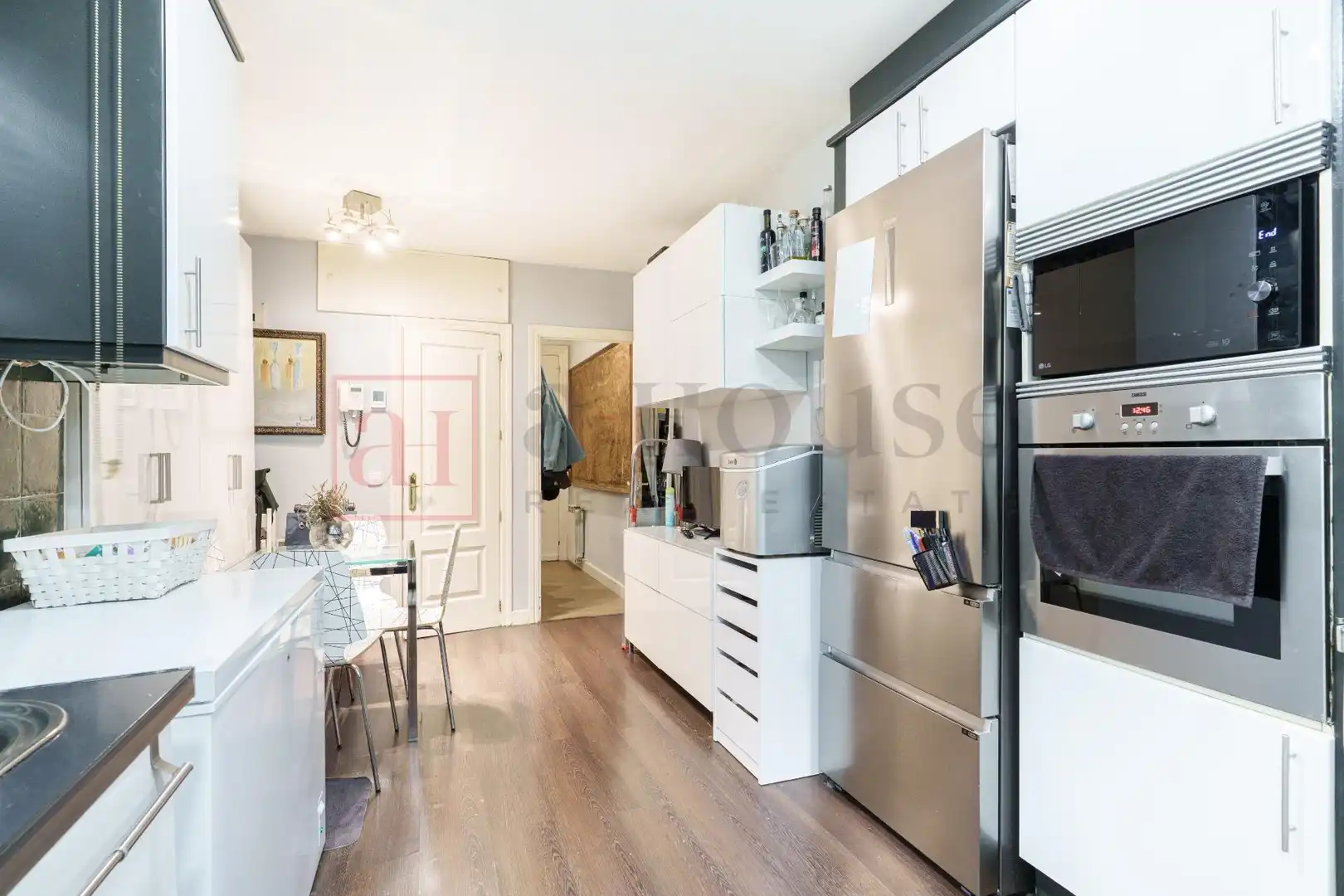 Cocina de Local en venta en Madrid con Aire acondicionado y Amueblado