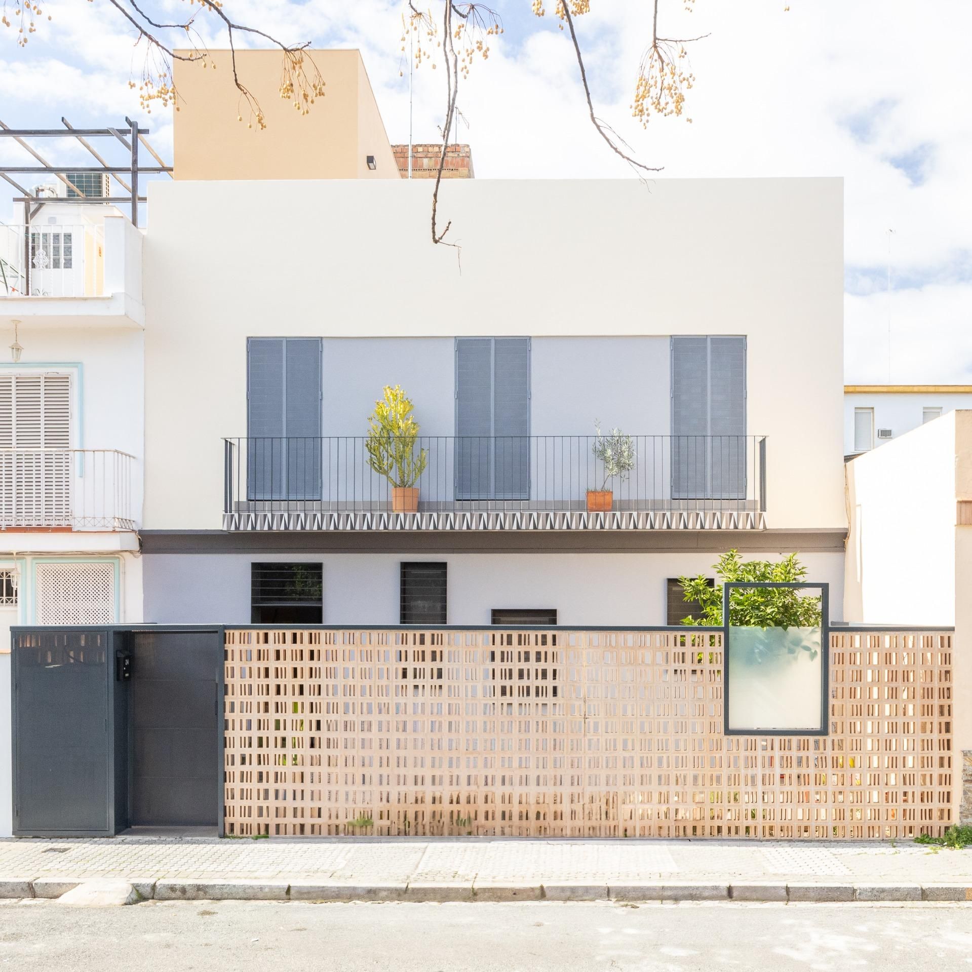 Vista exterior de Casa o xalet en venda en  Sevilla Capital amb Aire condicionat, Calefacció i Terrassa