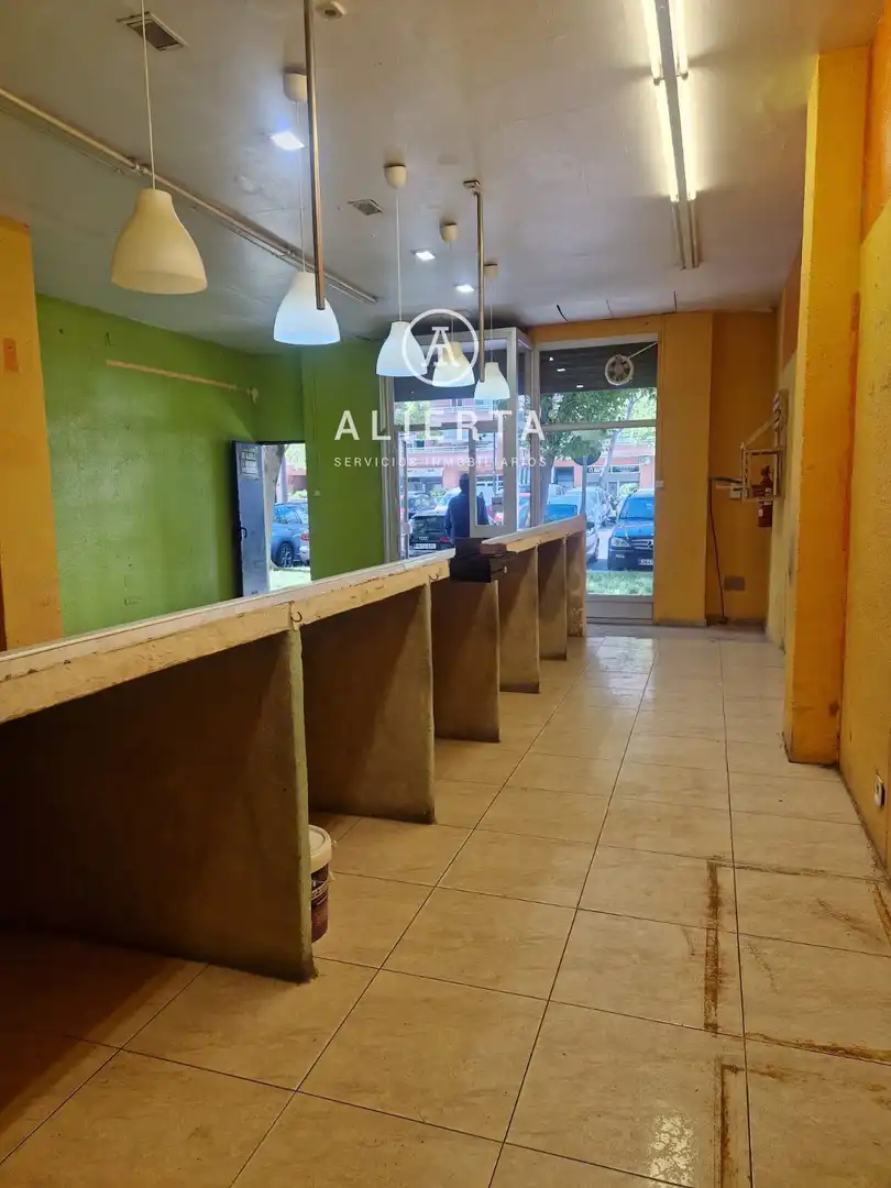 Local comercial de lloguer a Antón García Abril, imagen 12