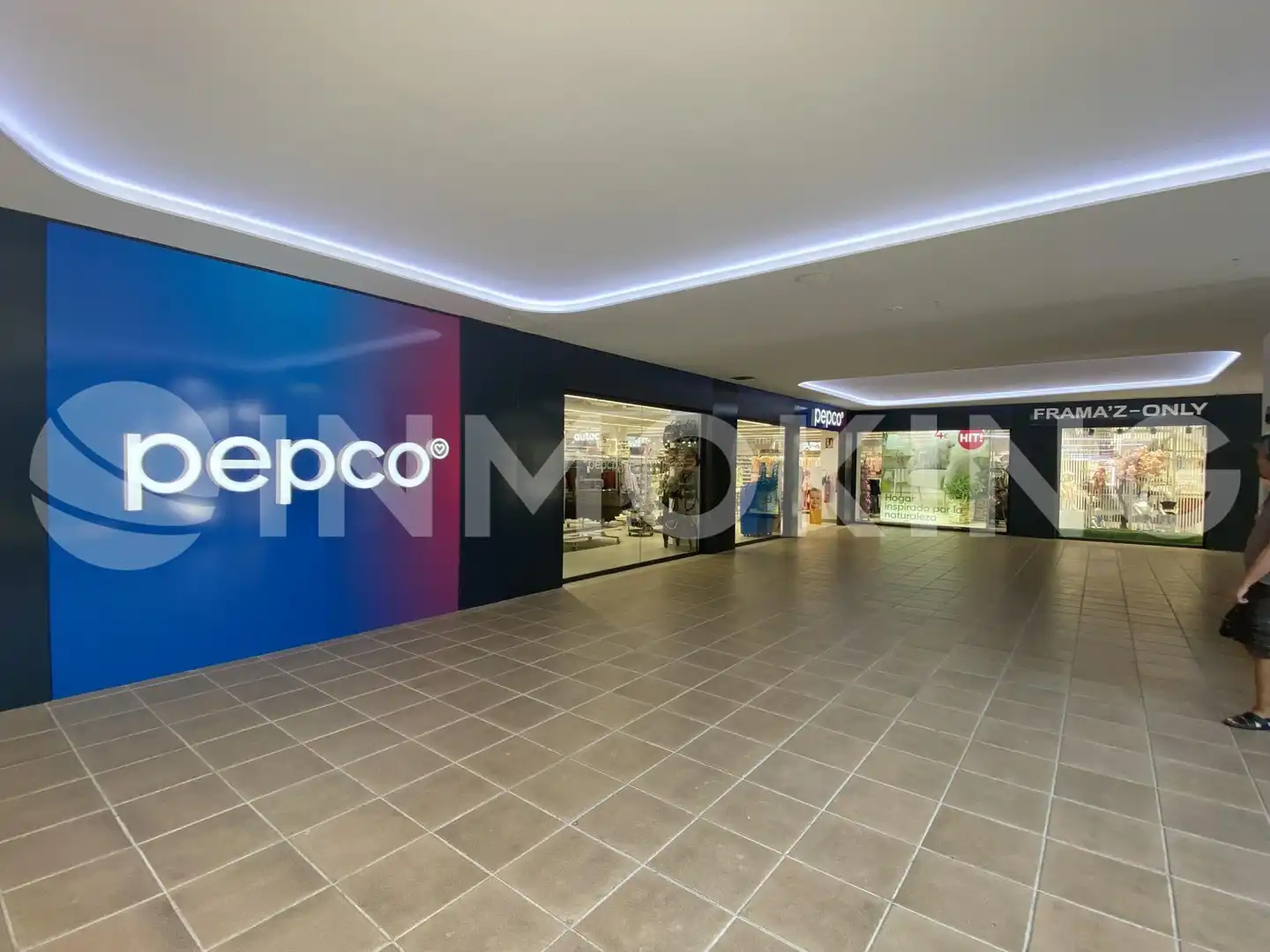 Locale commerciale in affitto a Avenida de los Ejércitos Españoles 2, imagen 10
