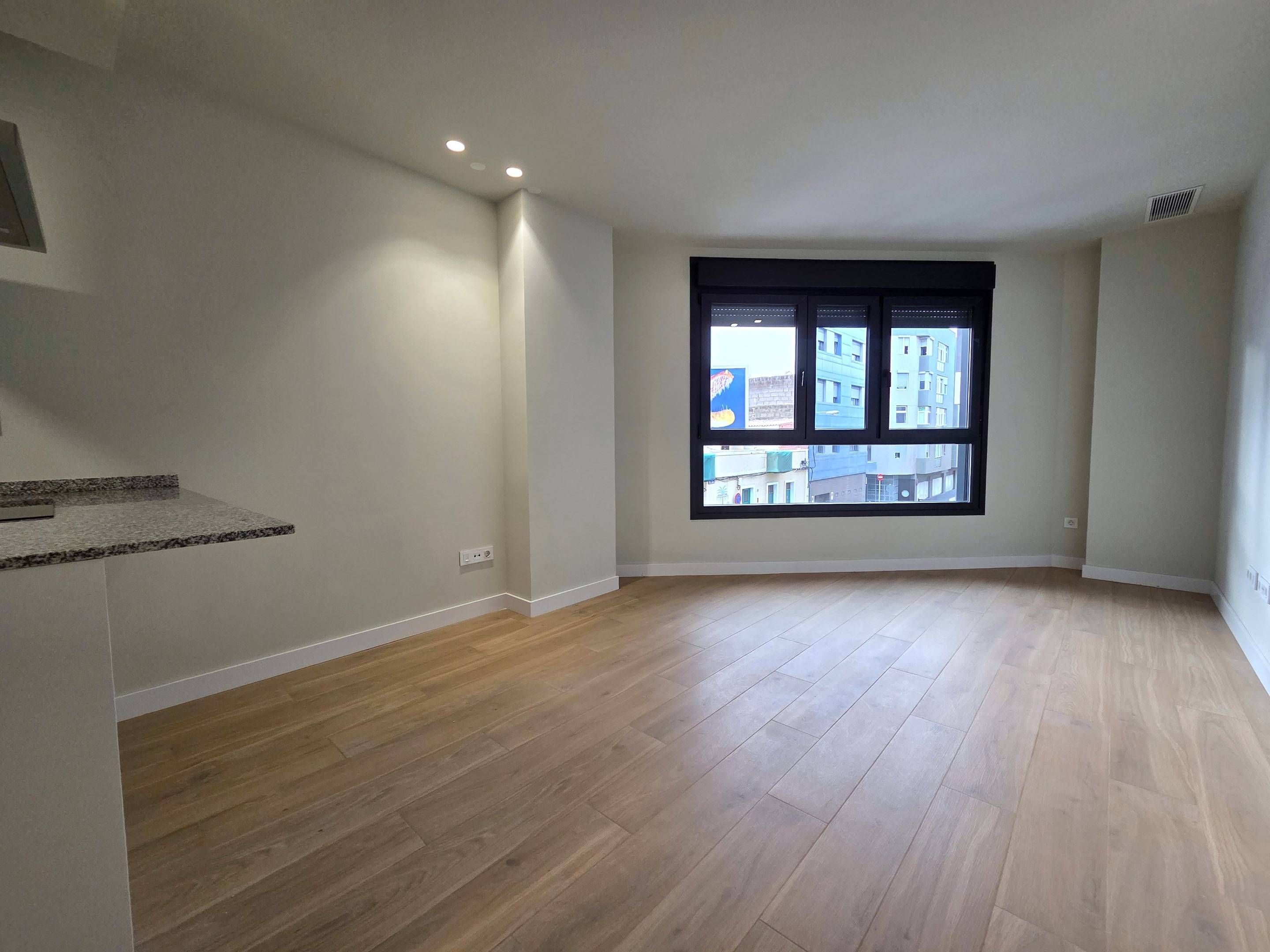Living room of Flat to rent in Las Palmas de Gran Canaria  with Air Conditioner and Storage room