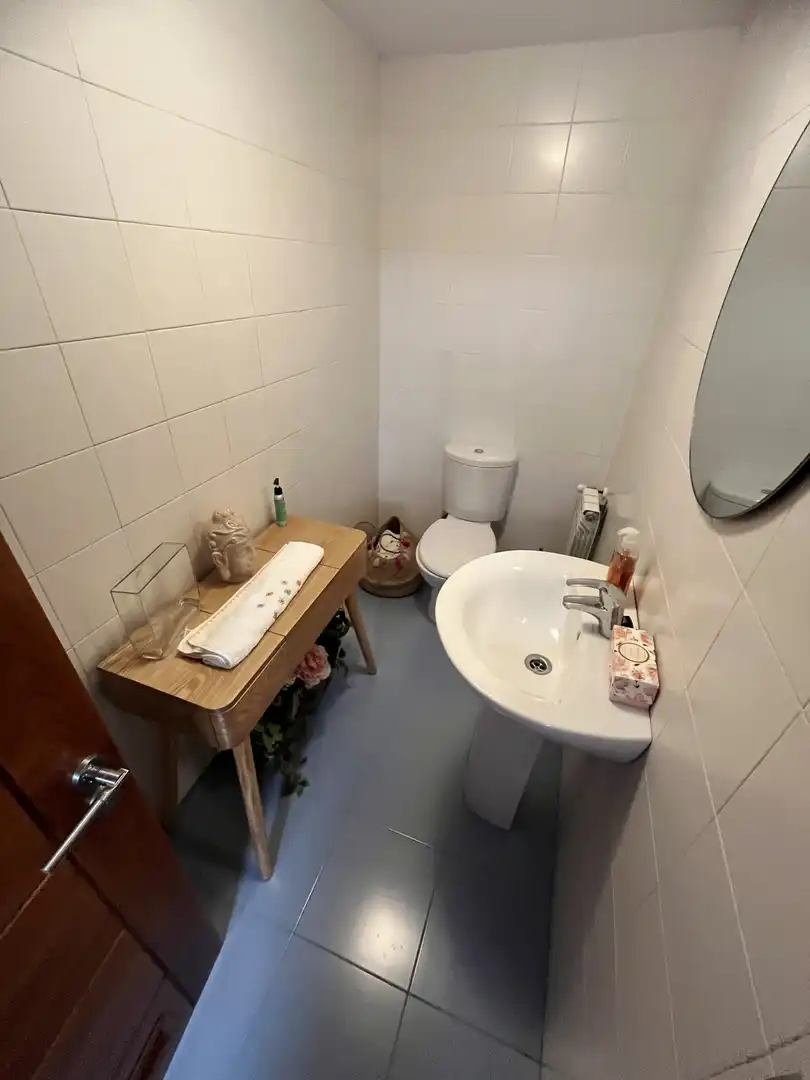 Bany de Casa o xalet en venda en Corvera de Asturias amb Calefacció, Parquet i Terrassa