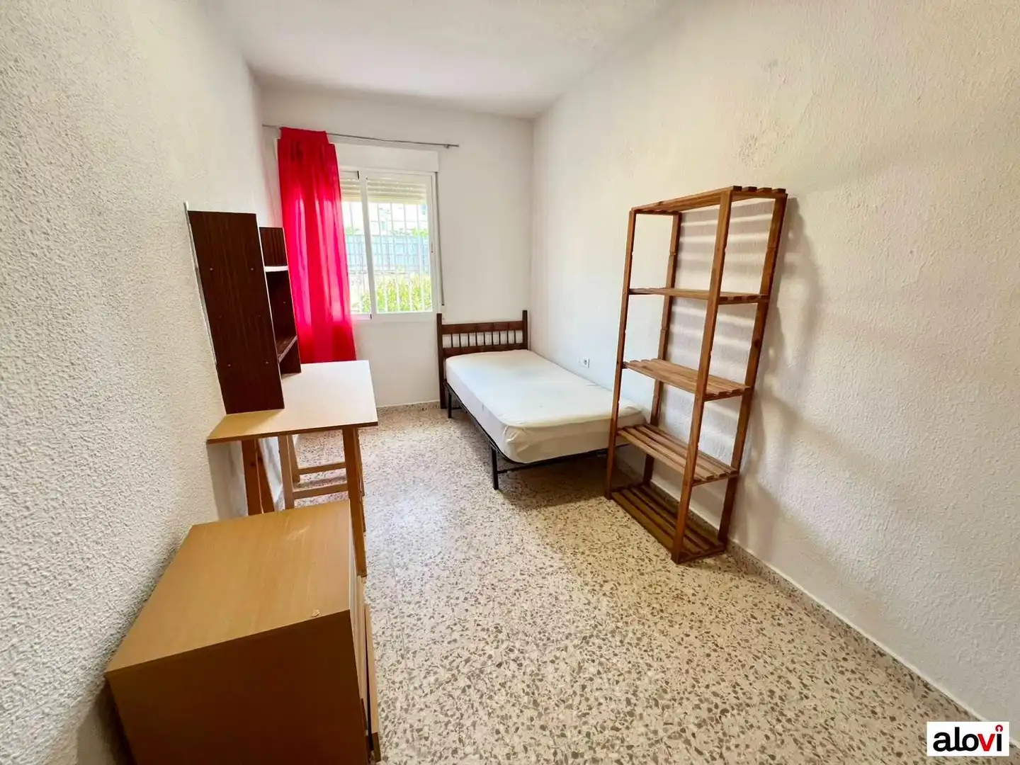 Schlafzimmer von Wohnung zur Miete in Granada mit Möbliert