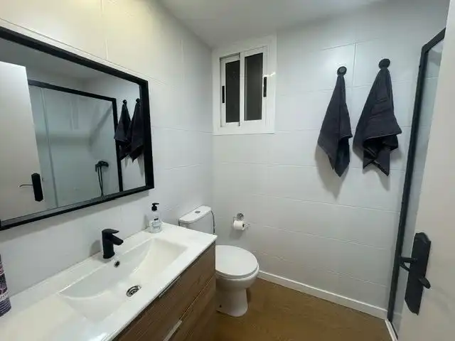 Badezimmer von Wohnung zur Miete in Alcoy / Alcoi mit Heizung, Abstellraum und Möbliert