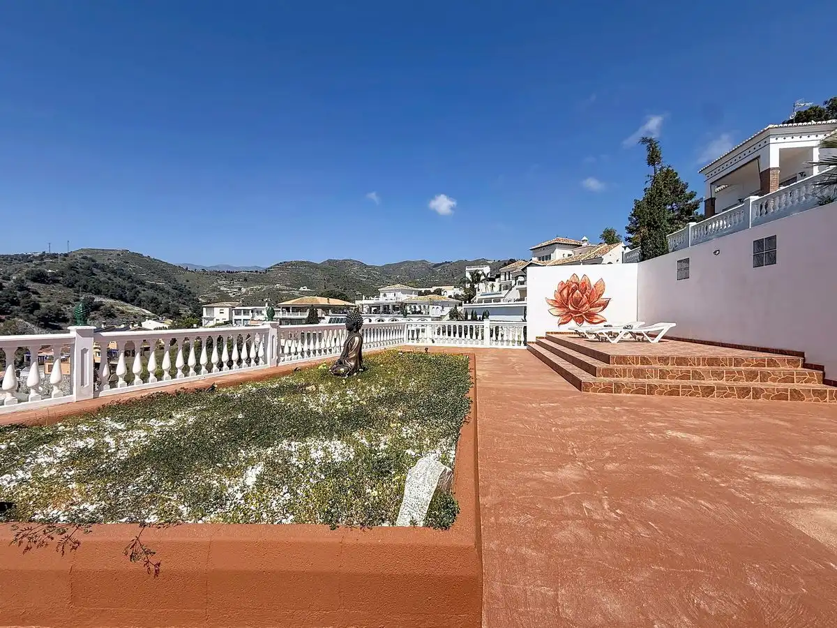 Villa con piscina in vendita a COTOBRO, imagen 117