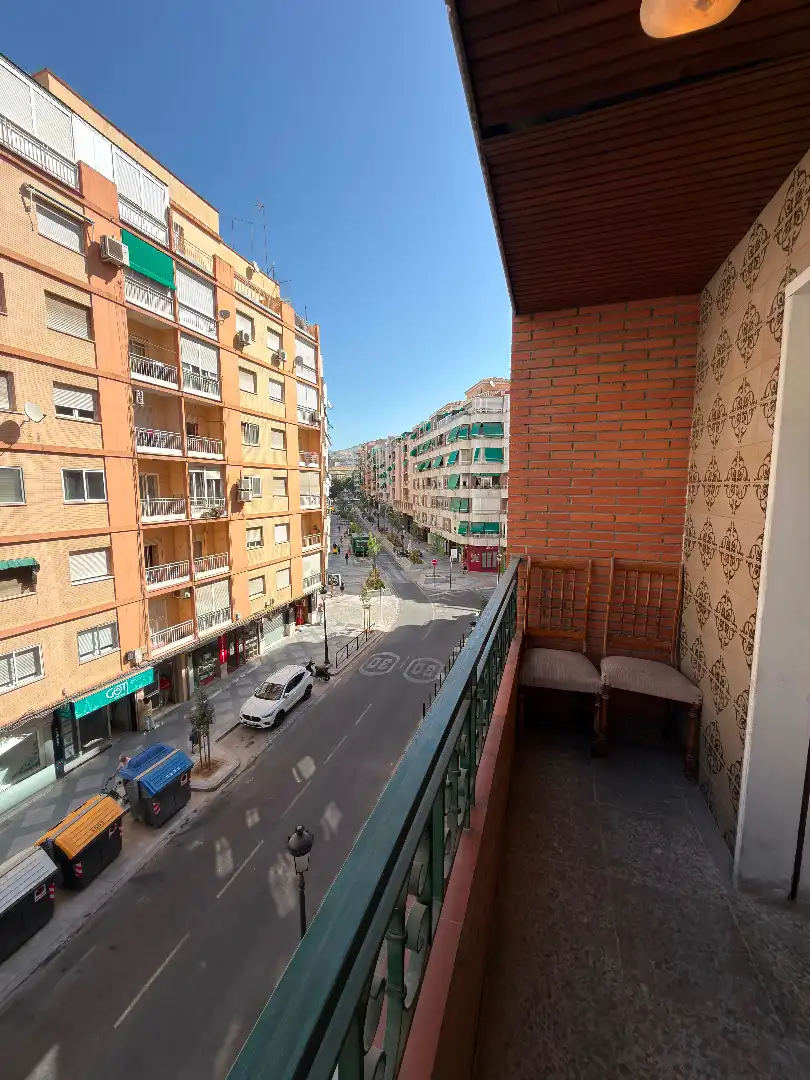 Exterior view of Flat for rent in Granada  with Heating, Parquet flooring and Furnished