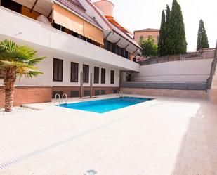 Schwimmbecken von Wohnung miete in Monachil mit Klimaanlage, Heizung und Gemeinschaftspool