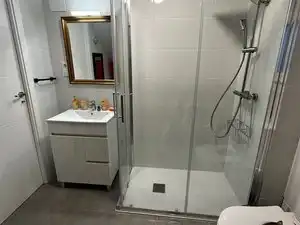 Bathroom of Attic for rent in Alcalá de Henares  with Heating, Furnished and Microwave