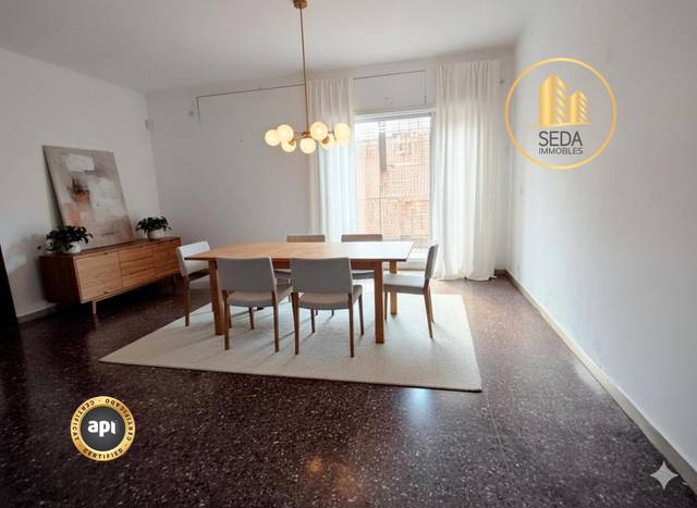 Piso en Venta en Carrer d'Amèrica en Can Parellada